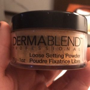Dermablend loose setting powder